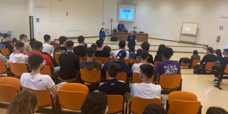 Il sangue può salvare la vita: se n’è parlato al Liceo Scientifico Marconi di Sassari