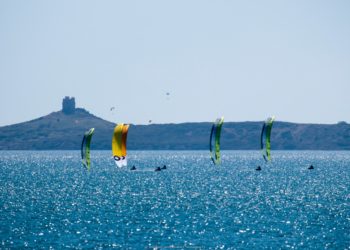 Torre Grande: entra nel vivo il mondiale giovani di kiteboarding