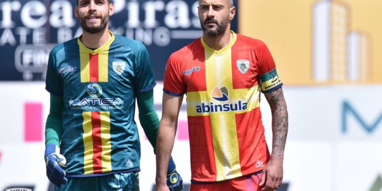 Il Sassari Calcio Latte Dolce, sconfitto 3 a 2 ad Arzachena, dopo 6 anni consecutivi in serie D, retrocede in Eccellenza regionale