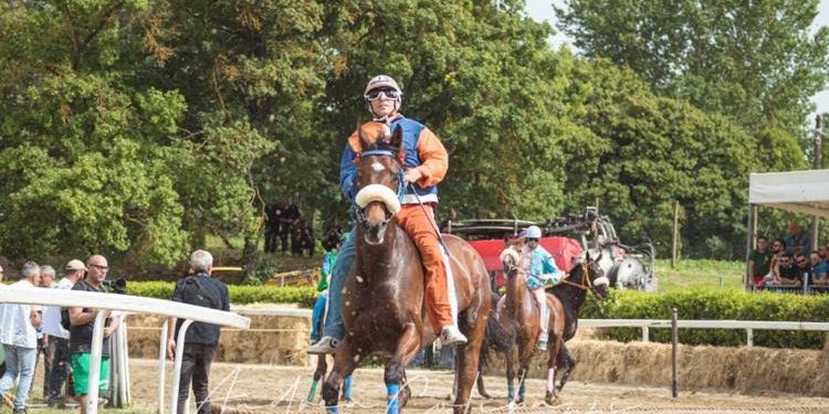 Silanus: Dino Pes vince il palio di Fucecchio