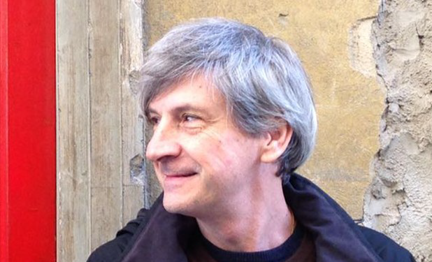 Gigi Marras, l’unico sardo al Festival della canzone italiana di Parigi dedicato a Claudio Lolli, dal 12 al 14 maggio