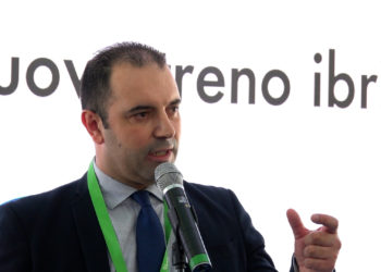 12 nuovi treni ibridi per il rinnovo della flotta. Giorgio Todde: «Svolta epocale»