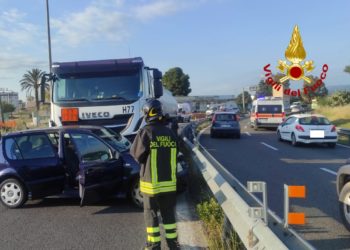 Incidente stradale sulla strada statale 554, sul posto i vigili del fuoco