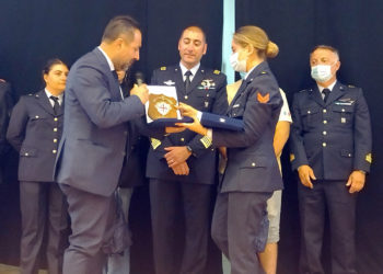 Sono stati premiati all’Istituto Superiore “Devilla”, i tredici migliori tra i 180 studenti che hanno partecipato al corso di “Cultura aeronautica Città di Sassari”