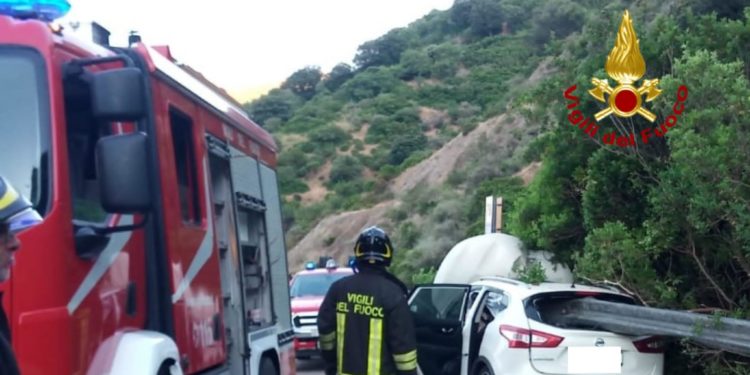 San Vito: grave incidente stradale sulla strada statale 387, muore una persona