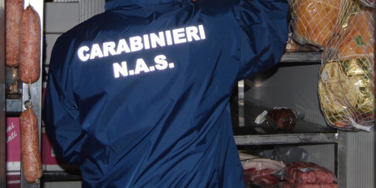 I carabinieri del NAS di Cagliari hanno sottoposto ad ispezione igienico sanitaria alcuni esercizi pubblici di ristorazione etnica