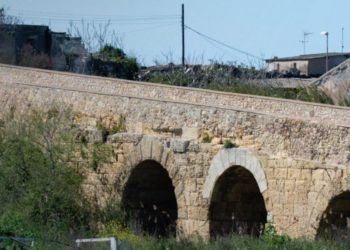Porto Torres: al via gli interventi di ripulitura del Ponte Romano