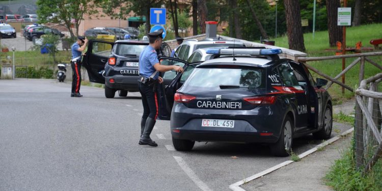 Ruba una Peugeot 307 in sosta in via Tofane, a Cagliari, un 50enne di Decimomannu è stato arrestato dai carabinieri per furto aggravato