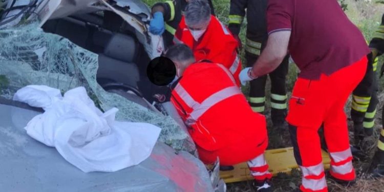 Incidente stradale sulla strada consortile Lanusei-Arzana, intervengono i vigili del fuoco