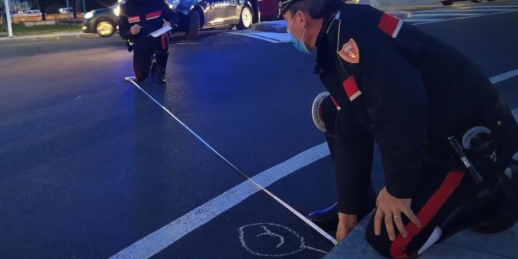 Una Lancia Y è finita fuori strada a Villacidro, con due giovani a bordo, ricoverati non in pericolo di vita, il giovane alla guida era privo di patente