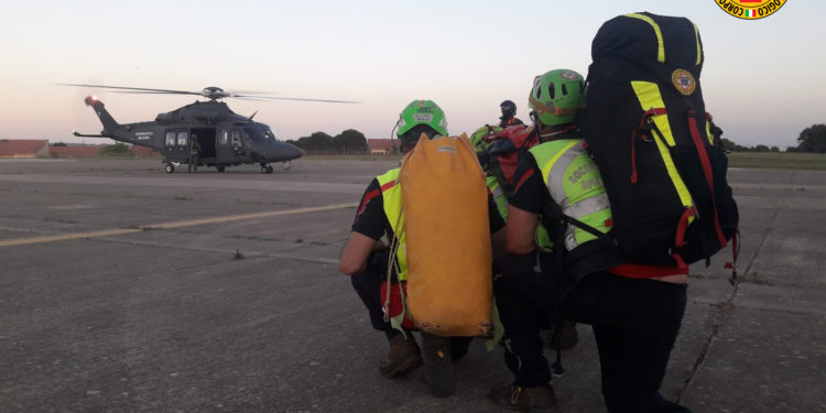 Perdasdefogu: conclusa l’esercitazione congiunta tra Corpo Nazionale Soccorso Alpino e Speleologico Sardegna ed Aeronautica Militare