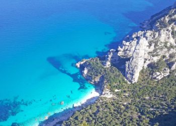 Baunei: riparte il servizio di accesso al sentiero per arrivare a Cala Goloritzè