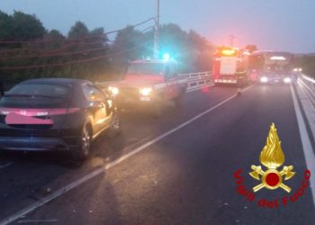 Arzachena: auto contro il guardrail, ferite due persone