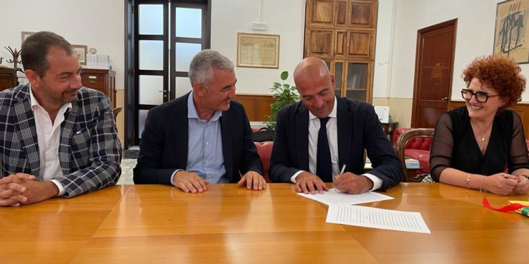 Alghero avrà la nuova caserma dei vigili del fuoco, firmato l’atto di cessione dell’area con l’Agenzia del Demanio