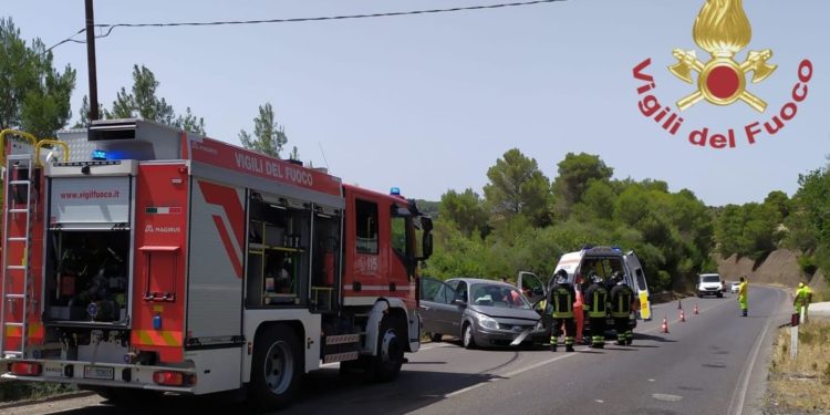 Tissi: incidente stradale sulla Sassari-Ittiri, sul posto i vigili del fuoco
