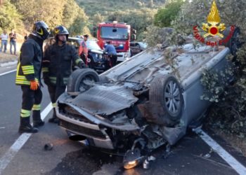 Incidente stradale sulla Oliena-Dorgali, sul posto i vigili del fuoco