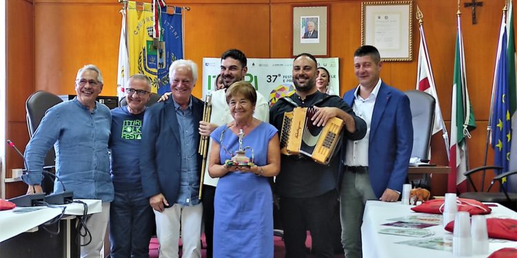 Ittiri folk festa: il premio Zenias alla Fasi