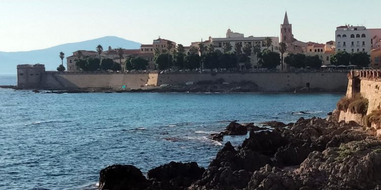 Il centrosinistra algherese: «Continui aumenti delle tasse da parte della destra che amministra la città»