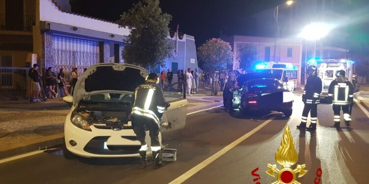 Olbia: incidente stradale sul lungomare, intervengono i vigili del fuoco