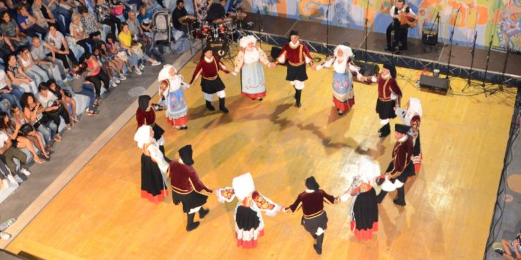 Musica e danze tradizionali al Sennori Folk Festival 2022