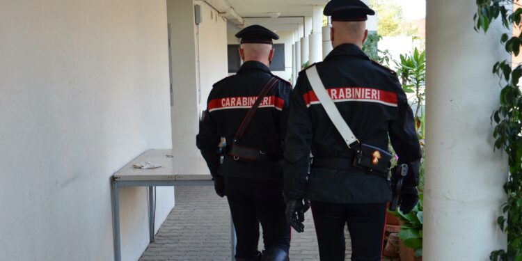 Un disoccupato 50enne di Quartu Sant’Elena è stato denunciato dai carabinieri di Sinnai per abbandono dell’anziana madre convivente