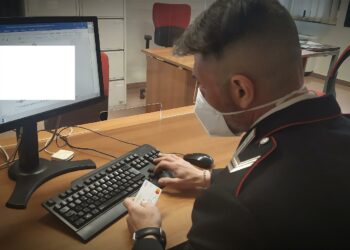 I carabinieri di Muravera hanno denunciato una 36enne di Lentini ed un 20enne di Crotone per truffa aggravata ai danni di una 49enne del luogo
