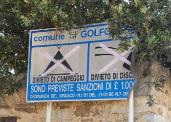 La denuncia del comitato spontaneo “Maremosso”: «Golfo Aranci zona franca per camperisti»