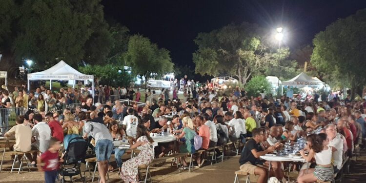 Baunei: successo per la 39ª sagra della carne di capra