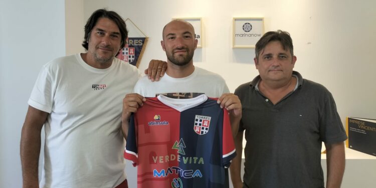 L’attaccante Davide Luppi (145 presenze e 24 goal in serie B) è un nuovo giocatore della Torres