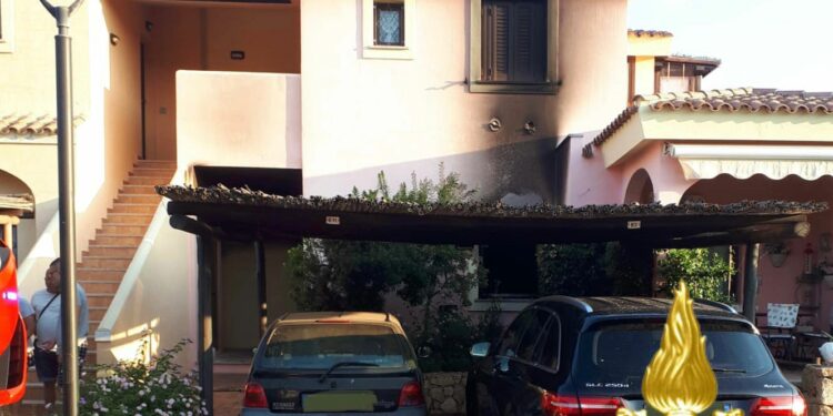 Murta Maria (Olbia): a fuoco un appartamento, sul posto i vigili del fuoco