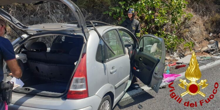 Sassari: incidente stradale sulla 131 in direzione Cagliari, subito dopo le gallerie, ferita una persona