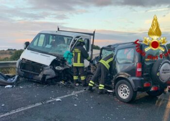 Incidente stradale sulla statale 129 bis, sul posto i vigili del fuoco