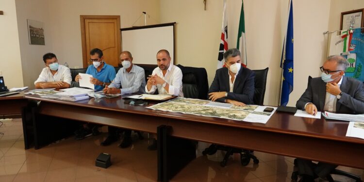 Si è svolto questa mattina a Barrali, alla presenza dell’assessore regionale dei Lavori pubblici, l’incontro sulla Statale 128