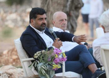 Luca Palamara ed Alessandro Sallusti raccontano i Misteri d’Italia, alle 22.00, alla Promenade du Port a Porto Cervo