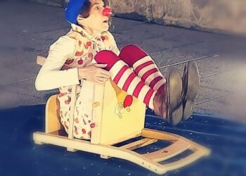 Martedì 30 agosto, allo Spazio DomOsc di Cagliari, “Melassasola”, spettacolo di teatro clown al femminile