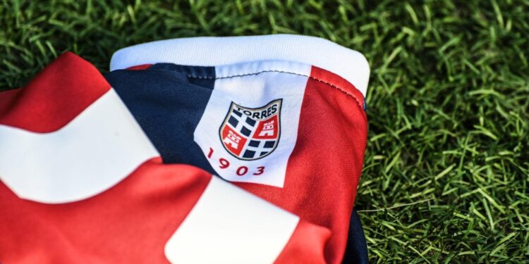 Mercoledì 31 agosto, alle ore 19.30, in piazza Tola, a Sassari, la Torres al gran completo si presenterà ai suoi tifosi