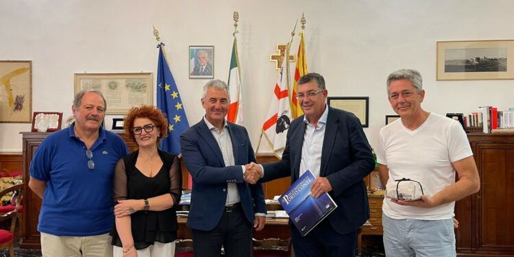 Si rinsaldarno i rapporti tra le comunità di Alghero e Valencia
