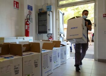 Sono arrivate in Sardegna oltre 120.000 dosi del nuovo vaccino bivalente contro il Covid-19