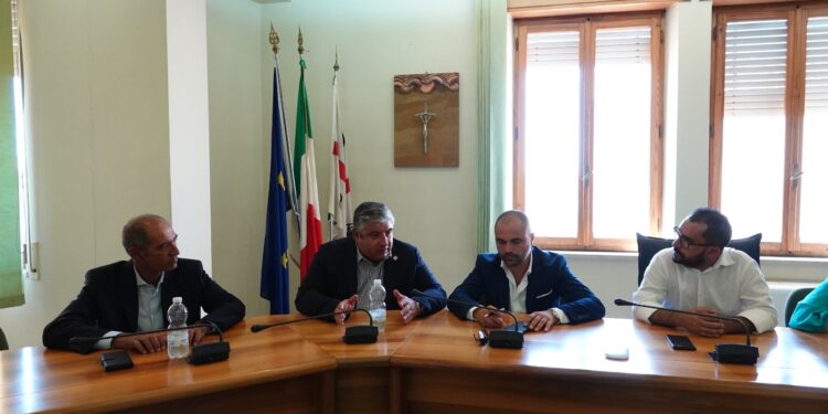 Si è svolto questa mattina a Serramanna, il sopralluogo presso il ponte “Ponti nou”, oggetto di importanti lavori di messa in sicurezza ed efficientamento, in procinto di essere riaperto