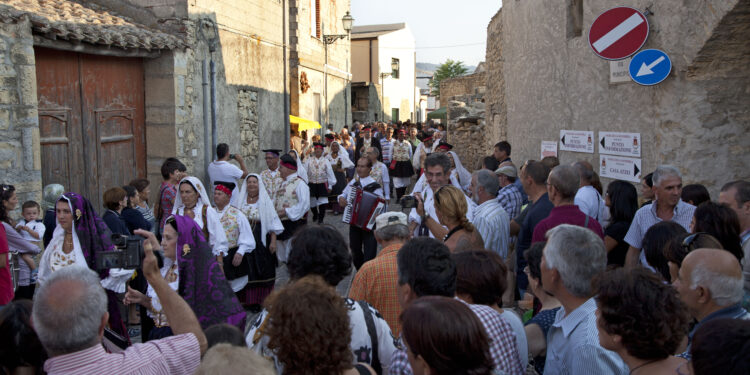Baressa: due giorni dedicati alla sagra della mandorla