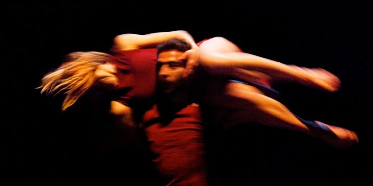 Il 4 settembre, a Sennori, per il festival “Corpi in movimento”, due spettacoli con il Balletto Teatro Torino e Asmed Balletto di Sardegna