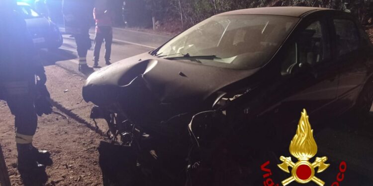 Incidente stradale all’ingresso di Porto Cervo, intervengono i vigili del fuoco