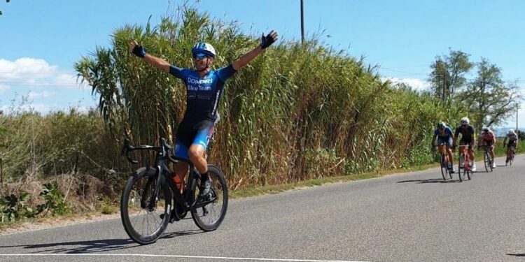 Emiliano Murtas ha vinto in volata ad Oristano la 13ª Coppa Santa Croce 2° Memorial Beppe Meloni