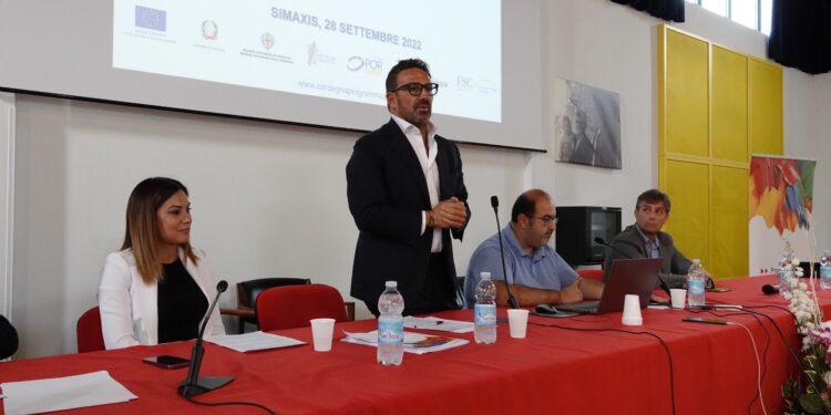 Si sono svolti oggi a Senorbì e Simaxis due tavoli istituzionali con l’assessore della Programmazione e Bilancio, Giuseppe Fasolino