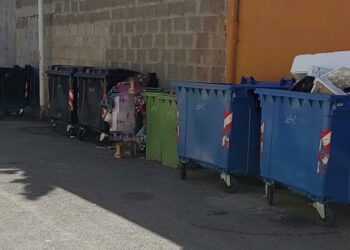 Pirri: rifiuti abbandonati nel mercato di Is Bingias, sanzionata una donna