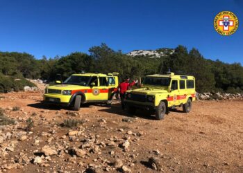 Baunei: soccorso un escursionista in difficoltà a Bacu Tenadili