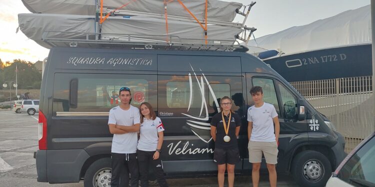 Brillanti risultati per atleti e atlete dell’ASD Veliamoci al campionato italiano RS Aero Open di Santa Marinella, nel Lazio