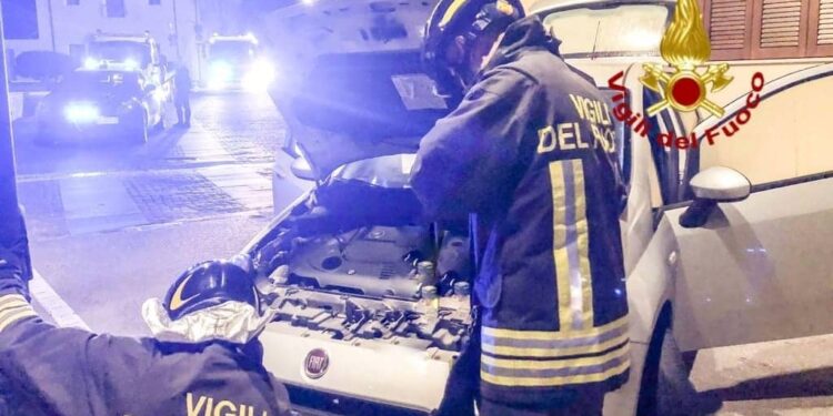 Abbasanta: incidente stradale in via Santa Caterina, sul posto i vigili del fuoco