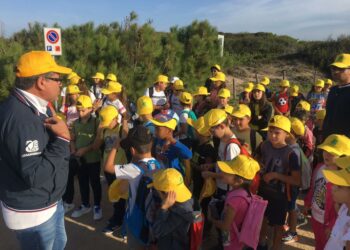 Badesi: “Puliamo il mondo” nella spiaggia di Li Junchi