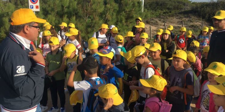 Badesi: “Puliamo il mondo” nella spiaggia di Li Junchi